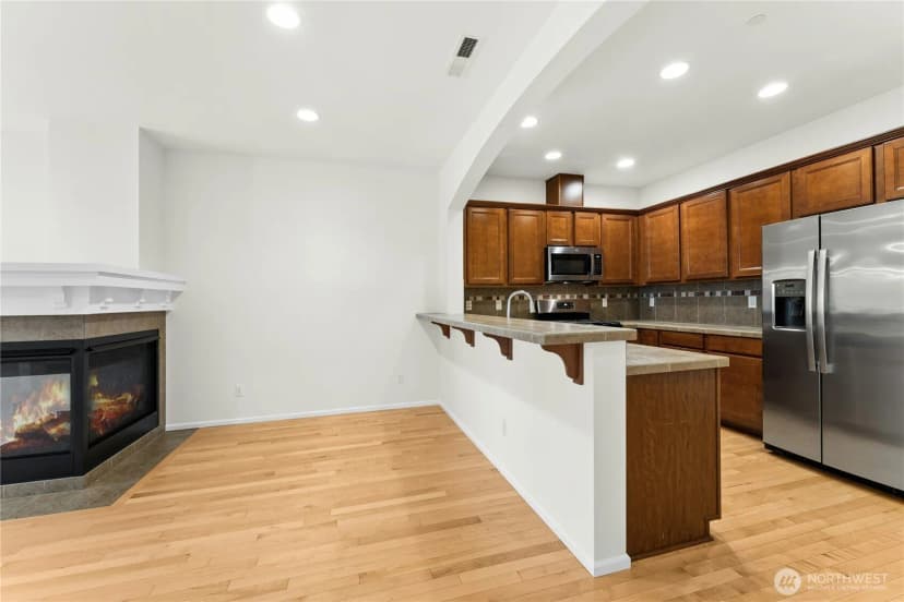 Property photo for 1885 11th Lane Ne #1308, Issaquah photo 10