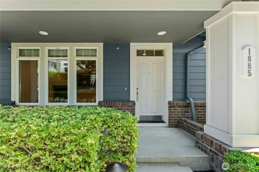 Property photo for 1885 11th Lane Ne #1308, Issaquah photo 3