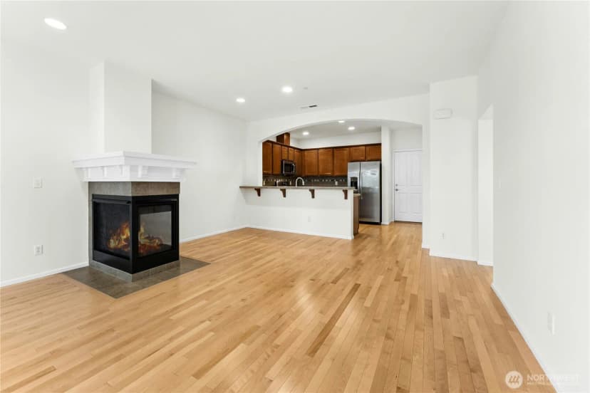 Property photo for 1885 11th Lane Ne #1308, Issaquah photo 7