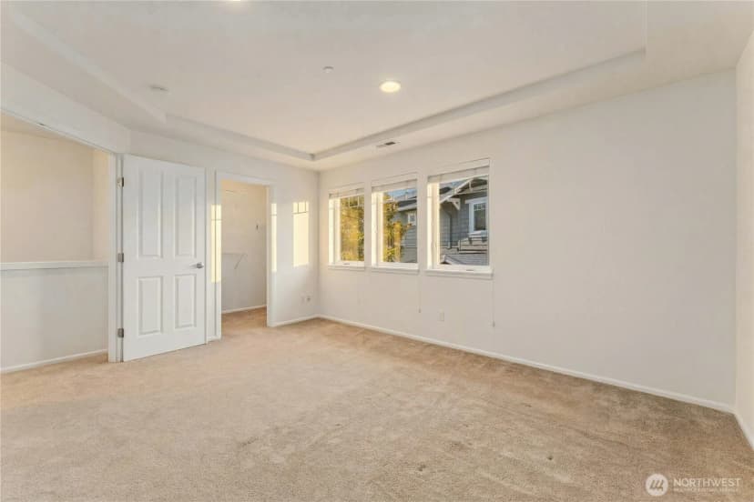 Property photo for 1885 11th Lane Ne #1308, Issaquah photo 18