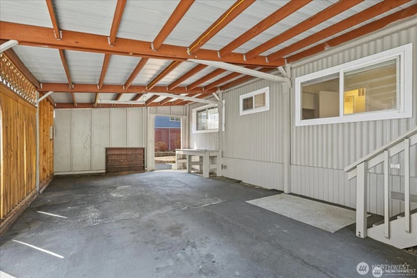 Property photo for 7301 Ne 175th Street #112, Kenmore photo 5