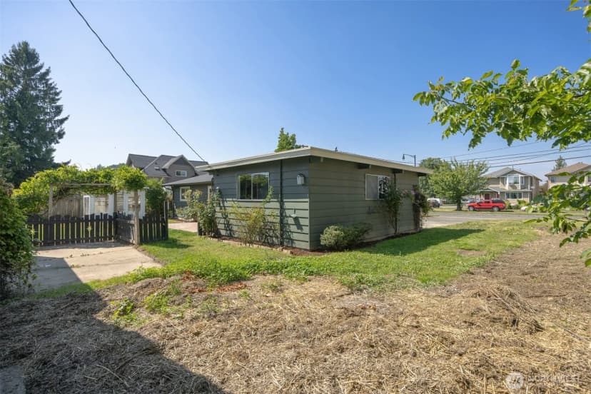 Property photo for 303 Garfield Street, Sumas photo 16