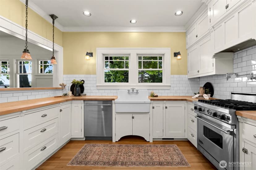 Property photo for 2816 Cornwall Avenue, Bellingham photo 14
