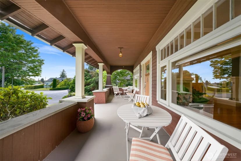 Property photo for 2816 Cornwall Avenue, Bellingham photo 4