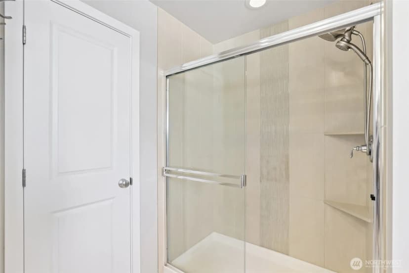 Property photo for 24520 96th Avenue S, Kent photo 25