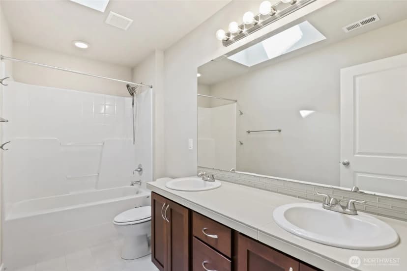 Property photo for 24520 96th Avenue S, Kent photo 29