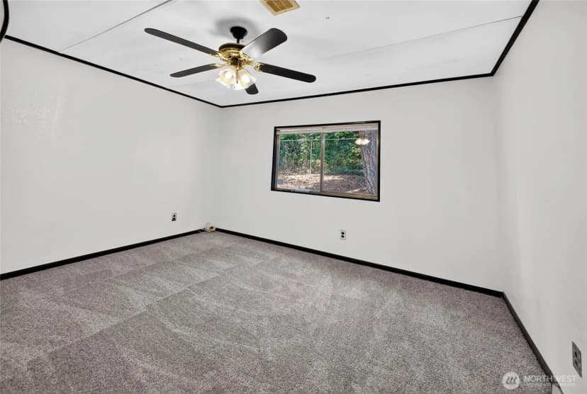 Property photo for 5905 257th Street E, Graham photo 18
