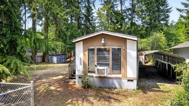 Property photo for 5905 257th Street E, Graham photo 2