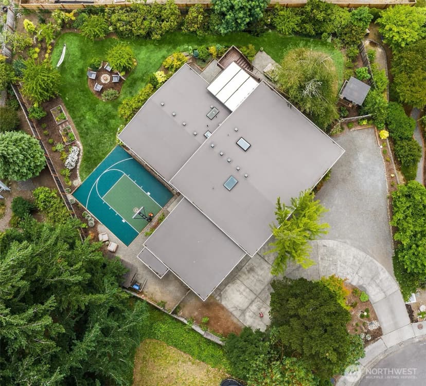 Property photo for 1308 158th Place Se, Bellevue photo 35