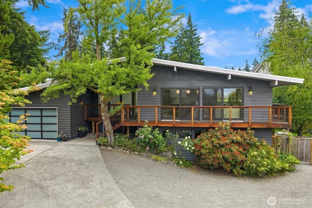 Property photo for 1308 158th Place Se, Bellevue