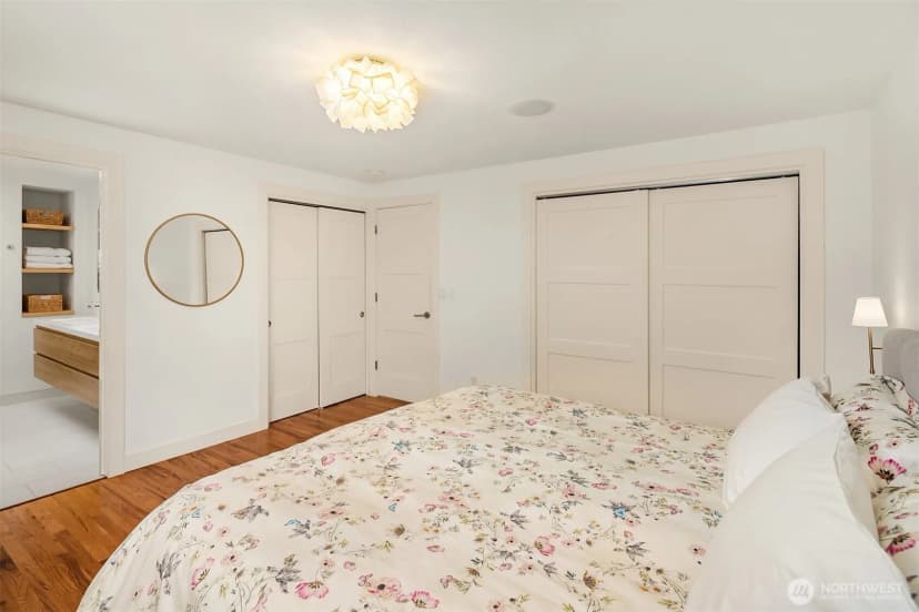 Property photo for 1308 158th Place Se, Bellevue photo 15