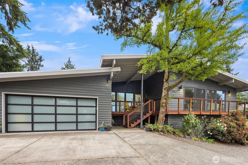 Property photo for 1308 158th Place Se, Bellevue photo 36