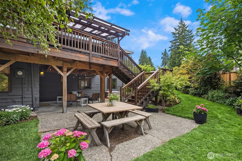 Property photo for 1308 158th Place Se, Bellevue photo 31