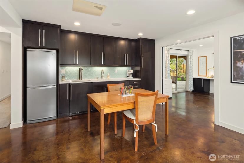 Property photo for 1308 158th Place Se, Bellevue photo 24