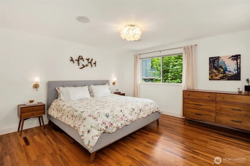Property photo for 1308 158th Place Se, Bellevue photo 14