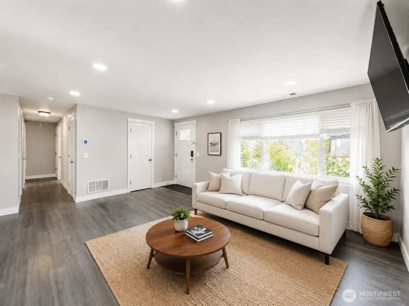 Property photo for 11818 Se 170th Place, Renton photo 6