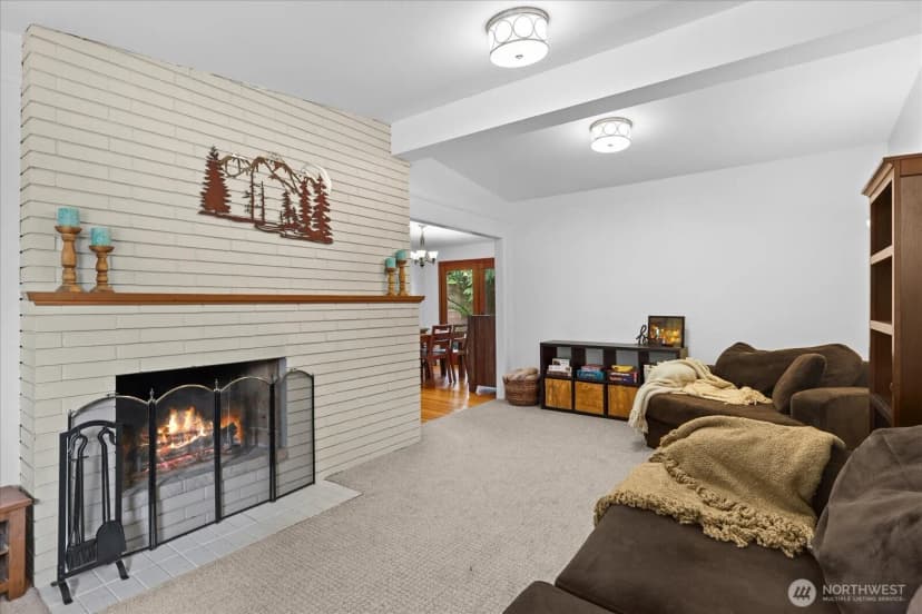 Property photo for 19405 58th Avenue Ne, Kenmore photo 19