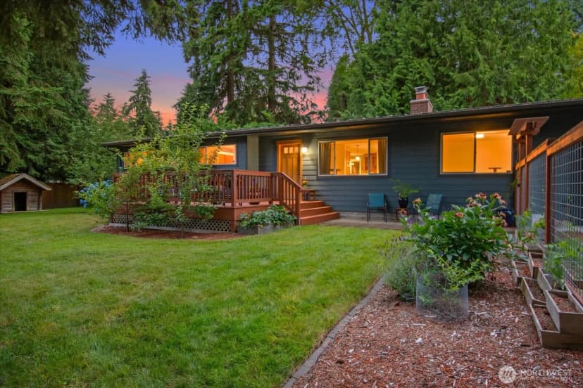 Property photo for 19405 58th Avenue Ne, Kenmore photo 7