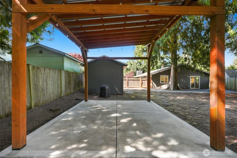 Property photo for 1527 Ne 123rd Street, Seattle photo 31