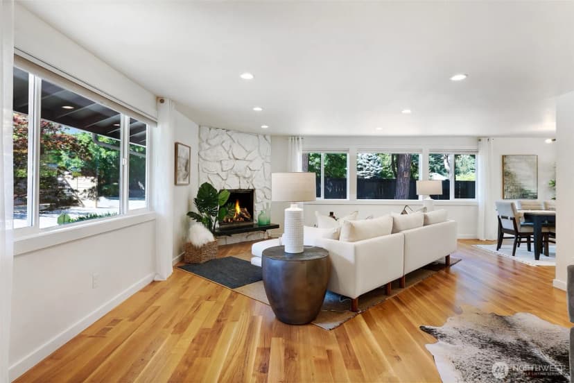 Property photo for 1527 Ne 123rd Street, Seattle photo 8