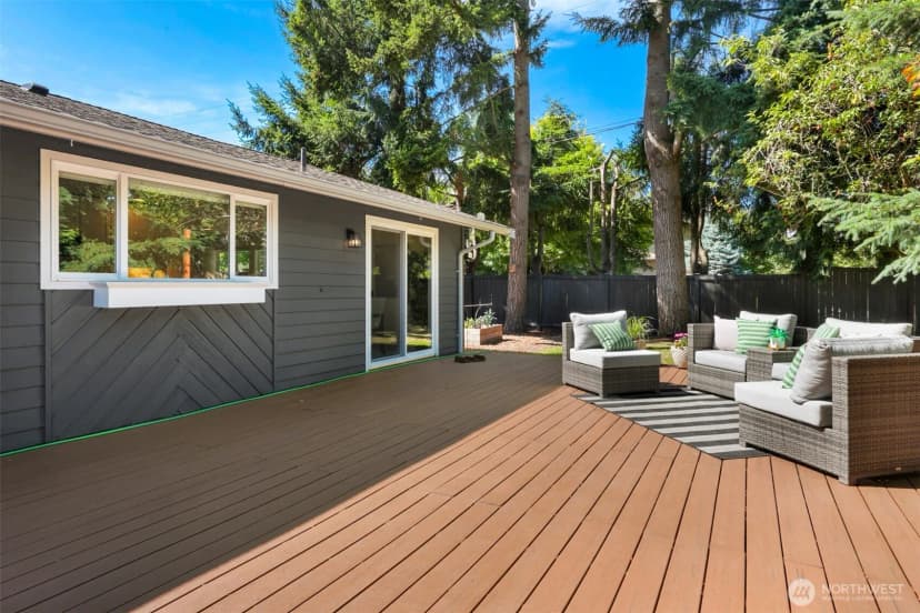 Property photo for 1527 Ne 123rd Street, Seattle photo 21