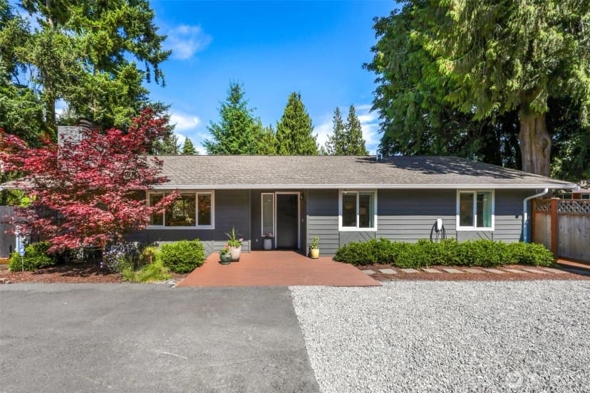 Property photo for 1527 Ne 123rd Street, Seattle
