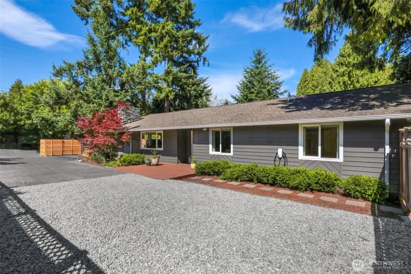 Property photo for 1527 Ne 123rd Street, Seattle photo 34
