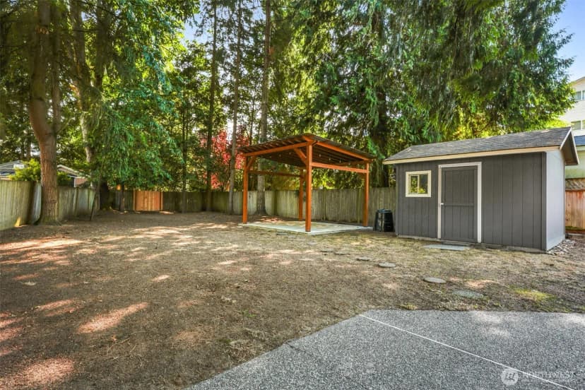 Property photo for 1527 Ne 123rd Street, Seattle photo 29