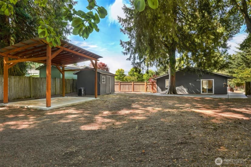 Property photo for 1527 Ne 123rd Street, Seattle photo 30