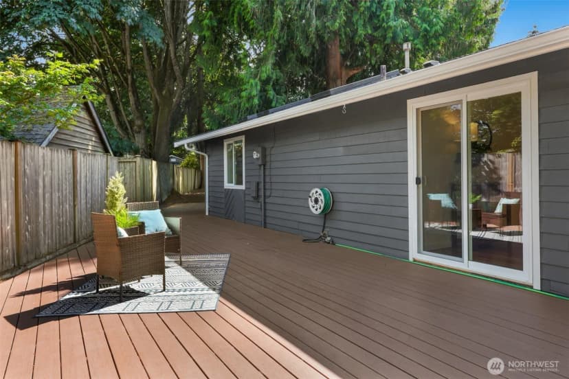 Property photo for 1527 Ne 123rd Street, Seattle photo 22