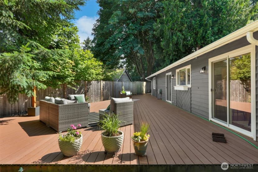 Property photo for 1527 Ne 123rd Street, Seattle photo 20