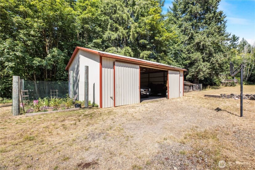 Property photo for 180 Dewatto Road W, Seabeck photo 30