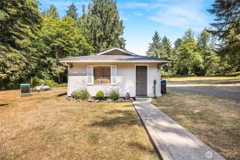 Property photo for 180 Dewatto Road W, Seabeck photo 27