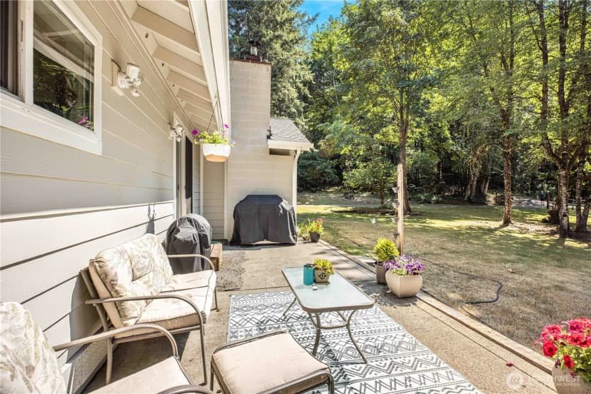 Property photo for 180 Dewatto Road W, Seabeck photo 6