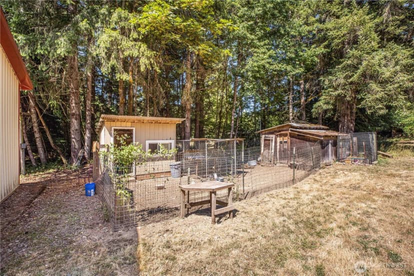 Property photo for 180 Dewatto Road W, Seabeck photo 31