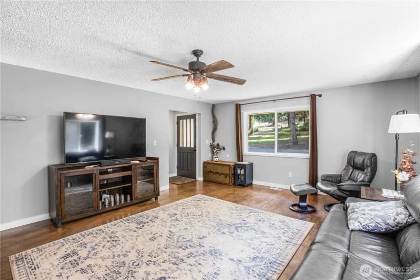 Property photo for 180 Dewatto Road W, Seabeck photo 8
