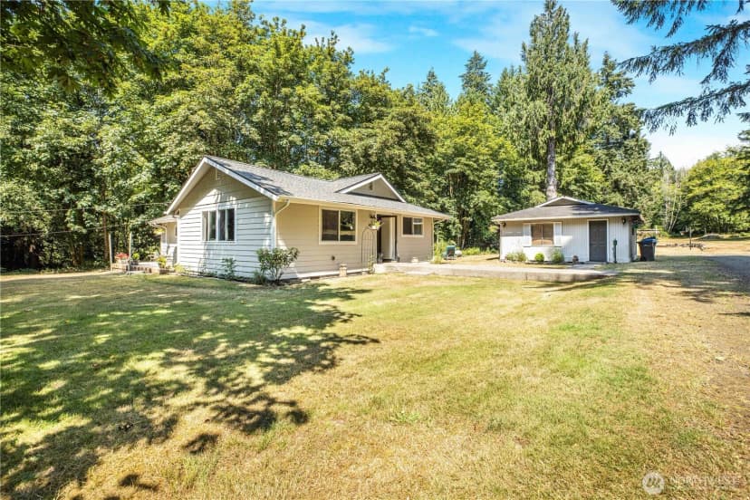 Property photo for 180 Dewatto Road W, Seabeck photo 3