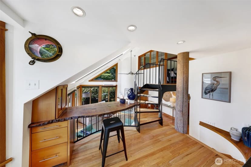 Property photo for 3110 Portage Bay Place E #b, Seattle photo 19