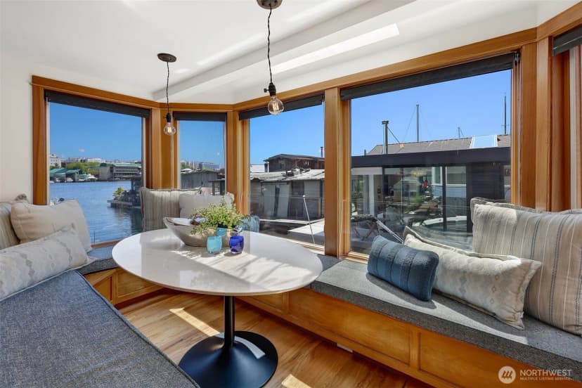 Property photo for 3110 Portage Bay Place E #b, Seattle photo 14
