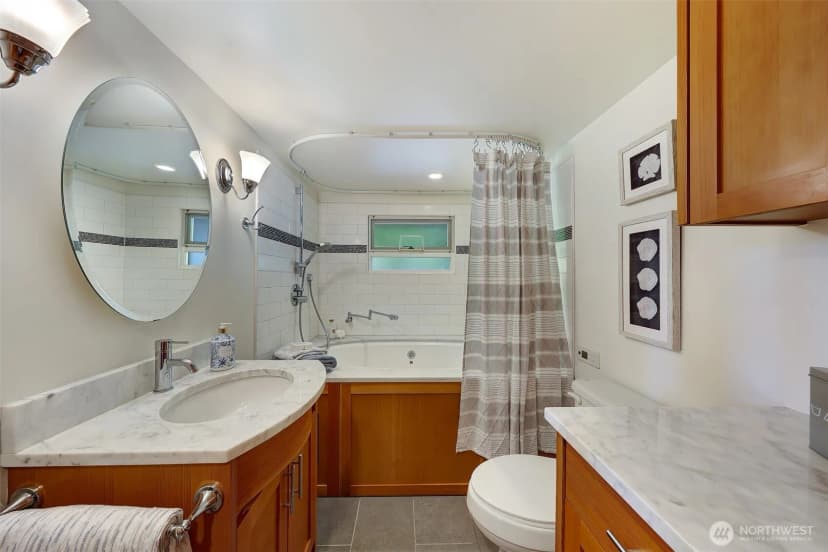 Property photo for 3110 Portage Bay Place E #b, Seattle photo 10