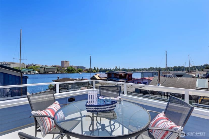 Property photo for 3110 Portage Bay Place E #b, Seattle photo 25