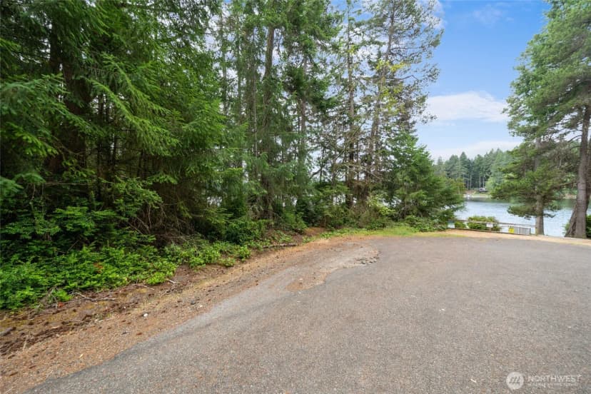 Property photo for 10718 Trout Place, Anderson Island photo 13