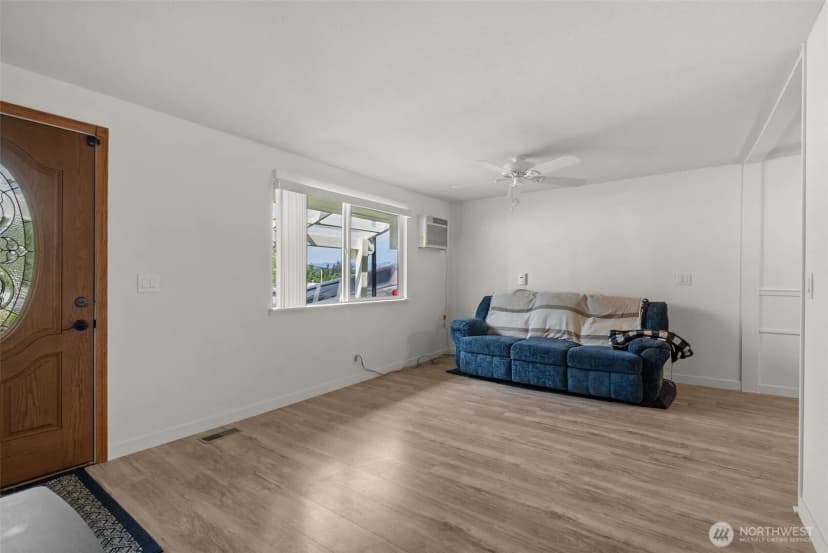 Property photo for 11833 Se 272nd Place, Kent photo 5
