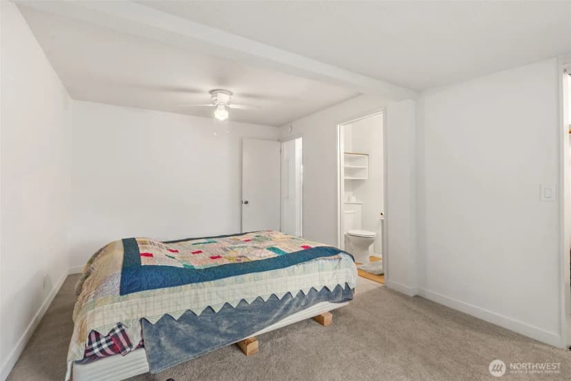 Property photo for 11833 Se 272nd Place, Kent photo 16