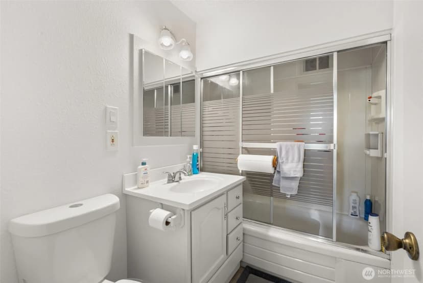 Property photo for 11833 Se 272nd Place, Kent photo 11