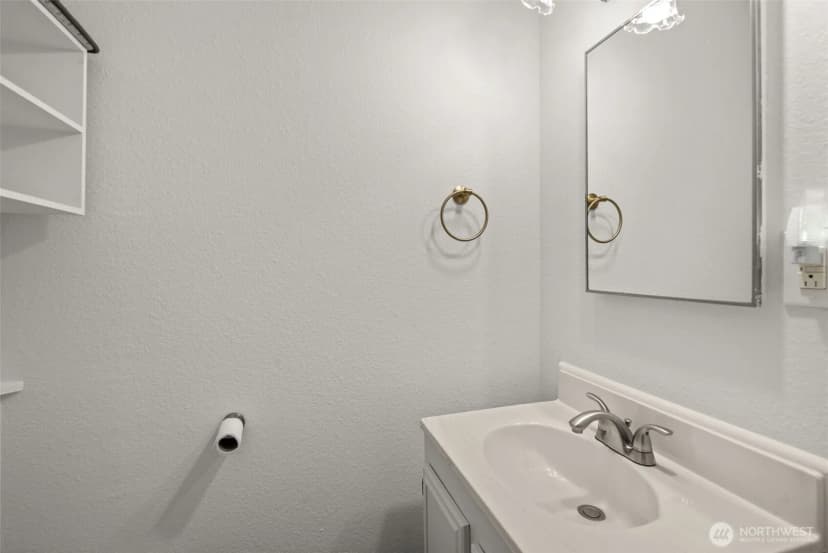 Property photo for 11833 Se 272nd Place, Kent photo 14
