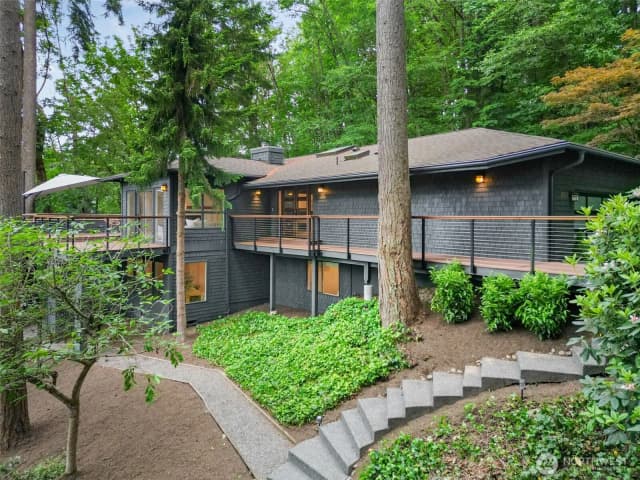 Property photo for 14317 Se 49th Street, Bellevue photo 2