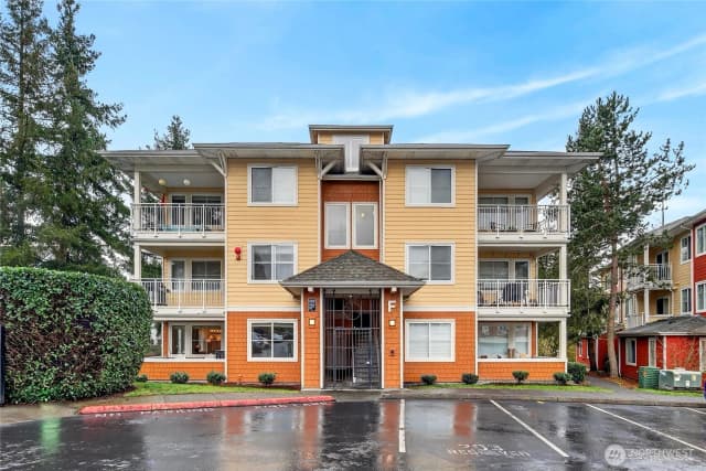 Property photo for 503 225th Lane Ne #f101, Sammamish photo 3
