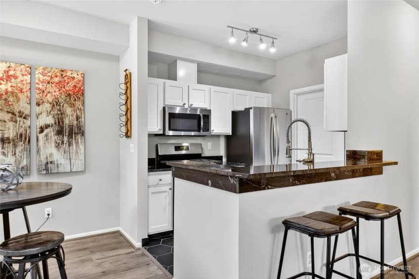 Property photo for 503 225th Lane Ne #f101, Sammamish photo 11