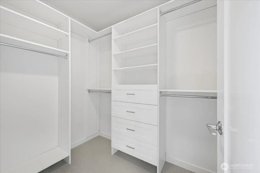 Property photo for 13047 39th Avenue Ne #a, Seattle photo 10